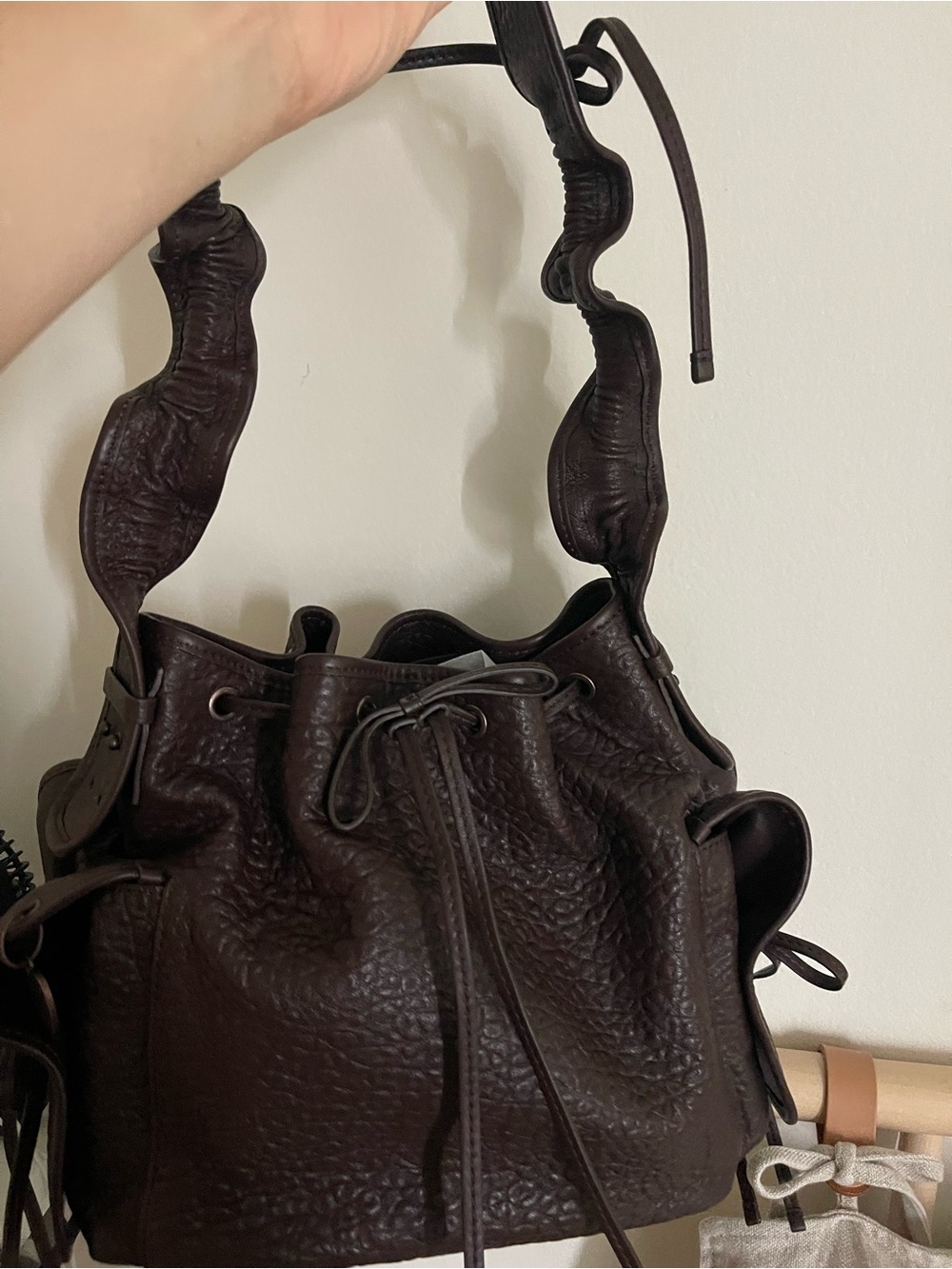 Acne Studios Multipocket Bucket Big Grainy - Picture 6 of 9